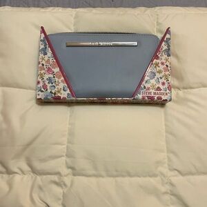 Steve Madden Light Blue Zip Wallet